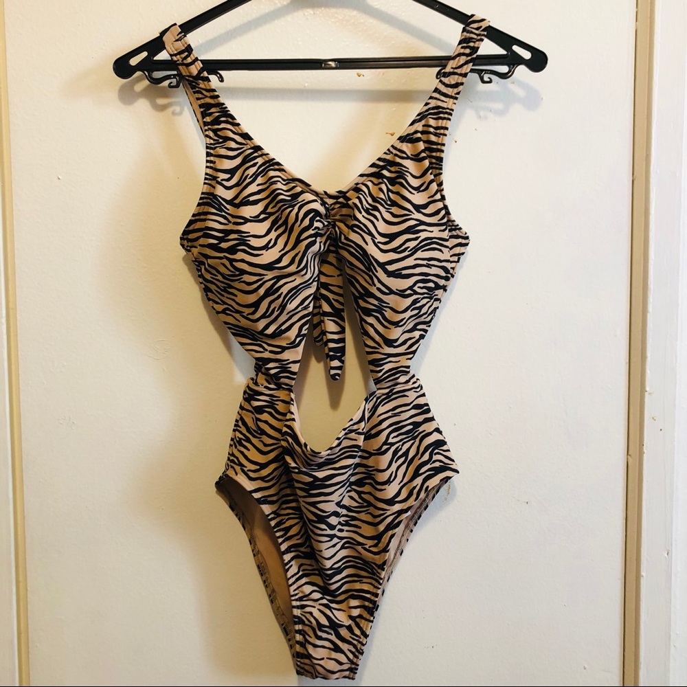 Hollister tie-front cut out swimsuit